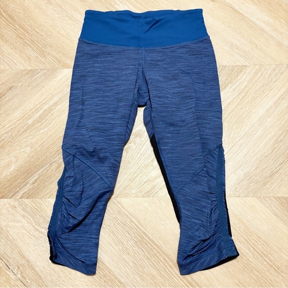 Size 4 Lululemon‎ Run: For Your Life Crop - Picture 7 of 9